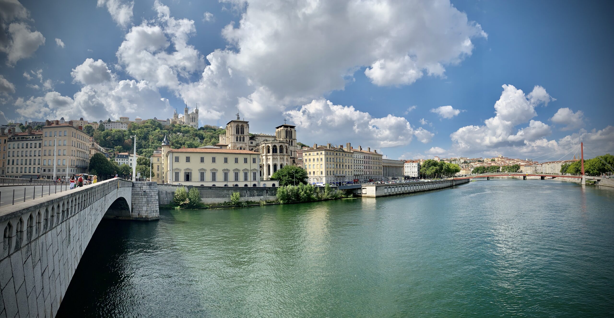 LYON